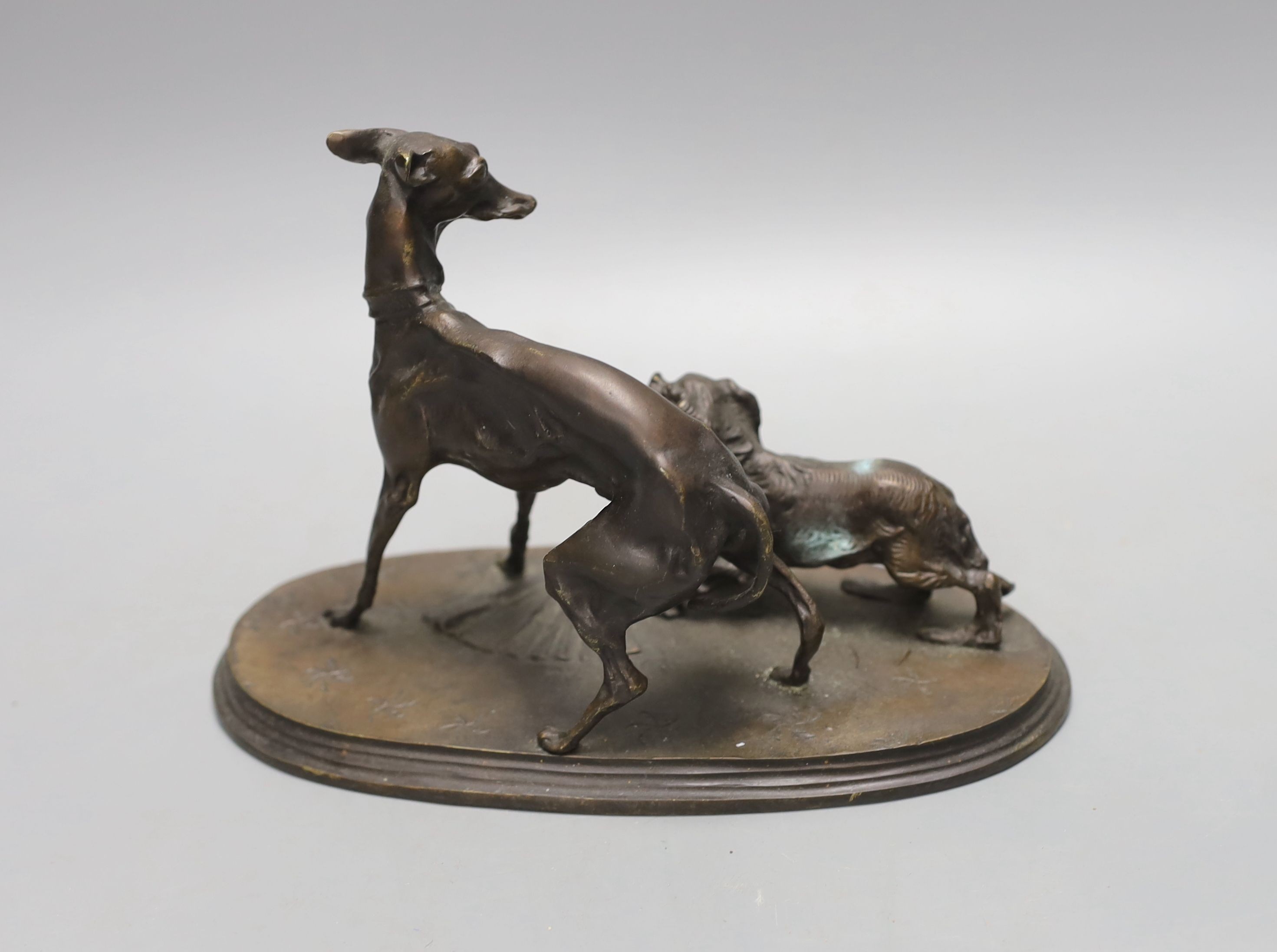 After Méne, bronze group of two dogs 22cm wide